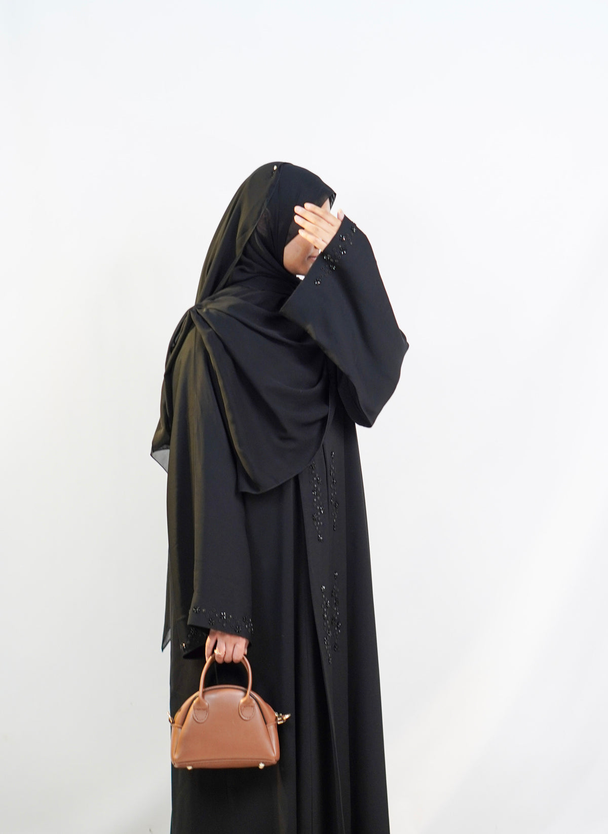 Noir Petal Abaya